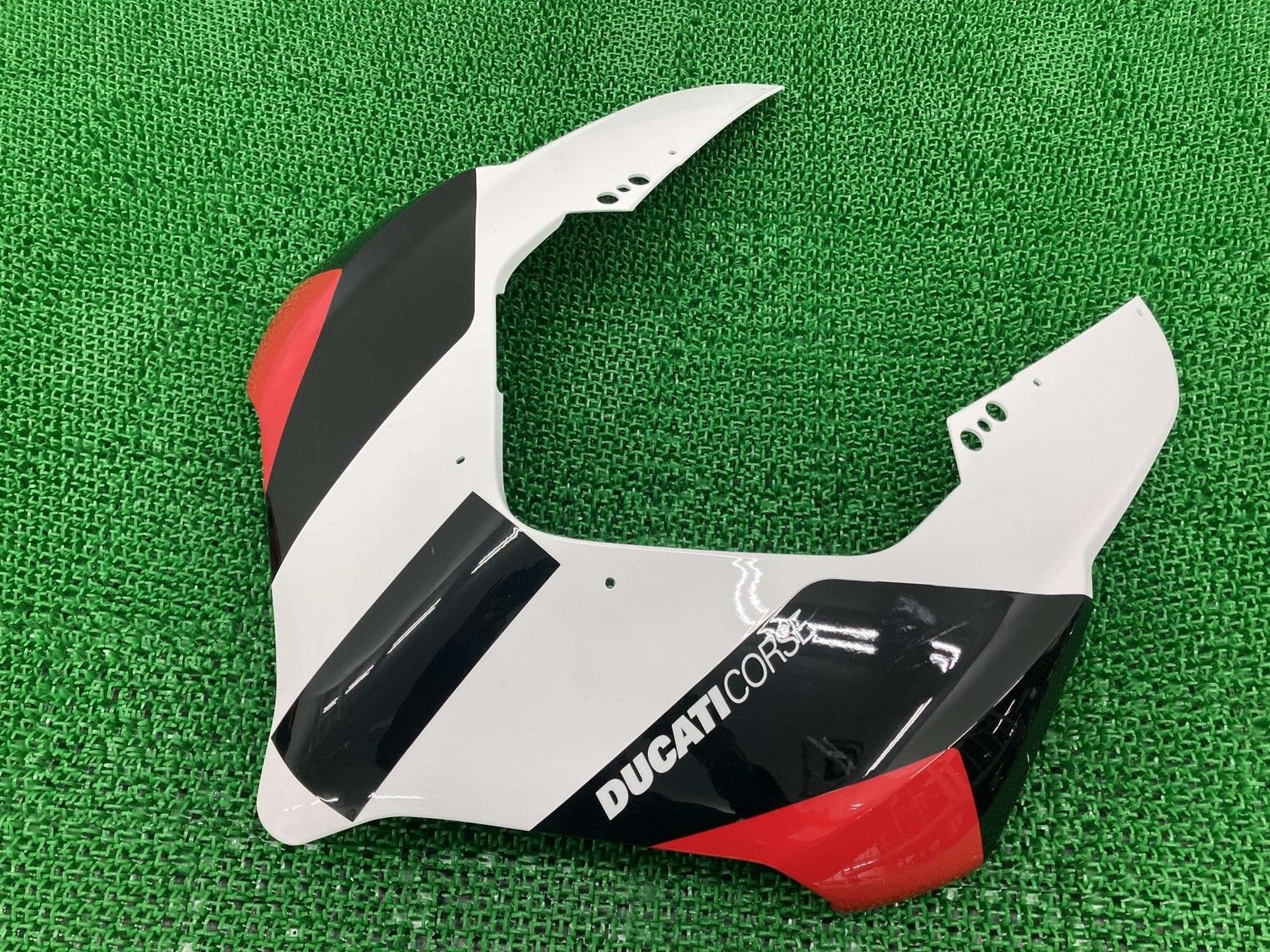 パニガーレv4 MY2019 アッパーカウル　純正品 DUCATI（ドゥカティ） 純正 パニガーレ V4 フロントカウル フロント