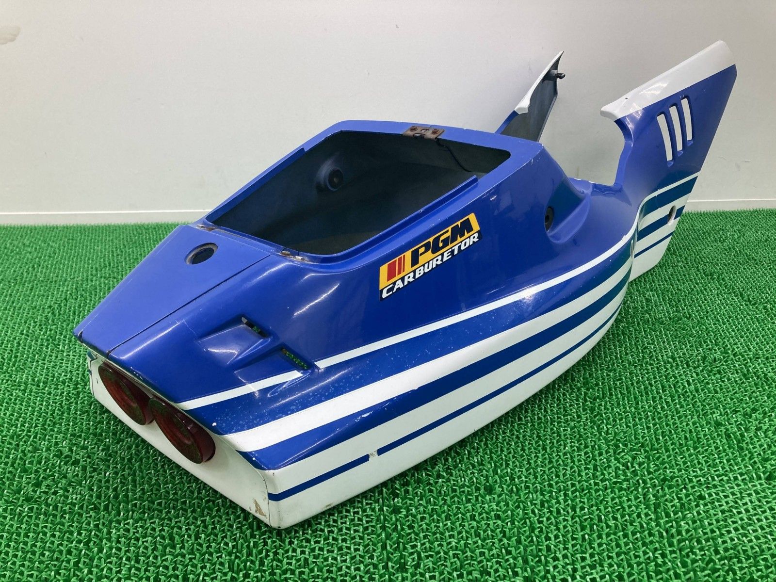 NSR250R テールカウル 白/青 KV3 ホンダ 純正 中古 バイク 部品 MC18