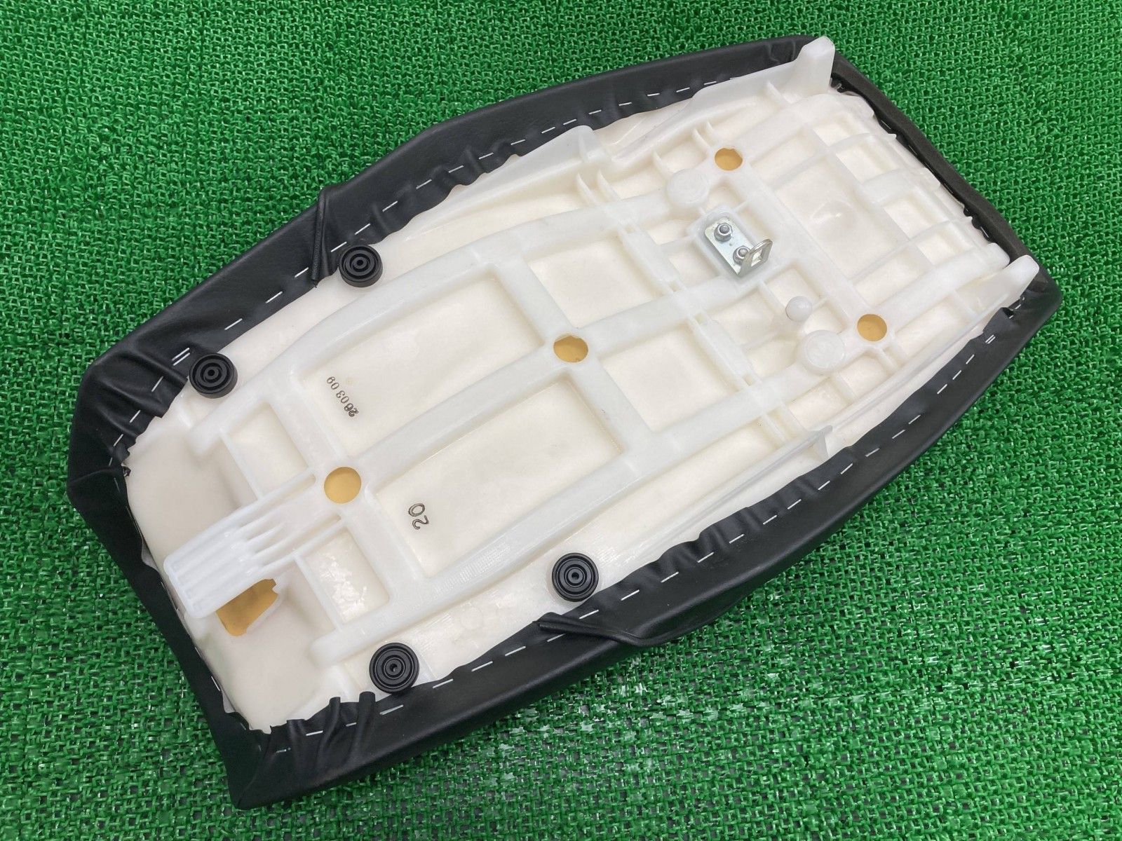 XJR1300 シート 5EA ヤマハ 純正 中古 バイク 部品 RP03J カスタム素材