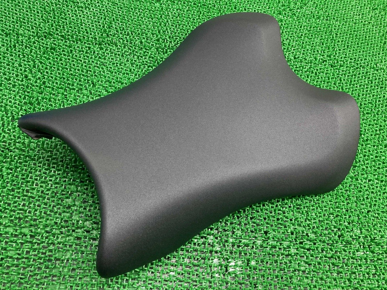 オーダー元のシート ZX-10R フロントシート 53066-0700 カワサキ 純正 中古 バイク 部品