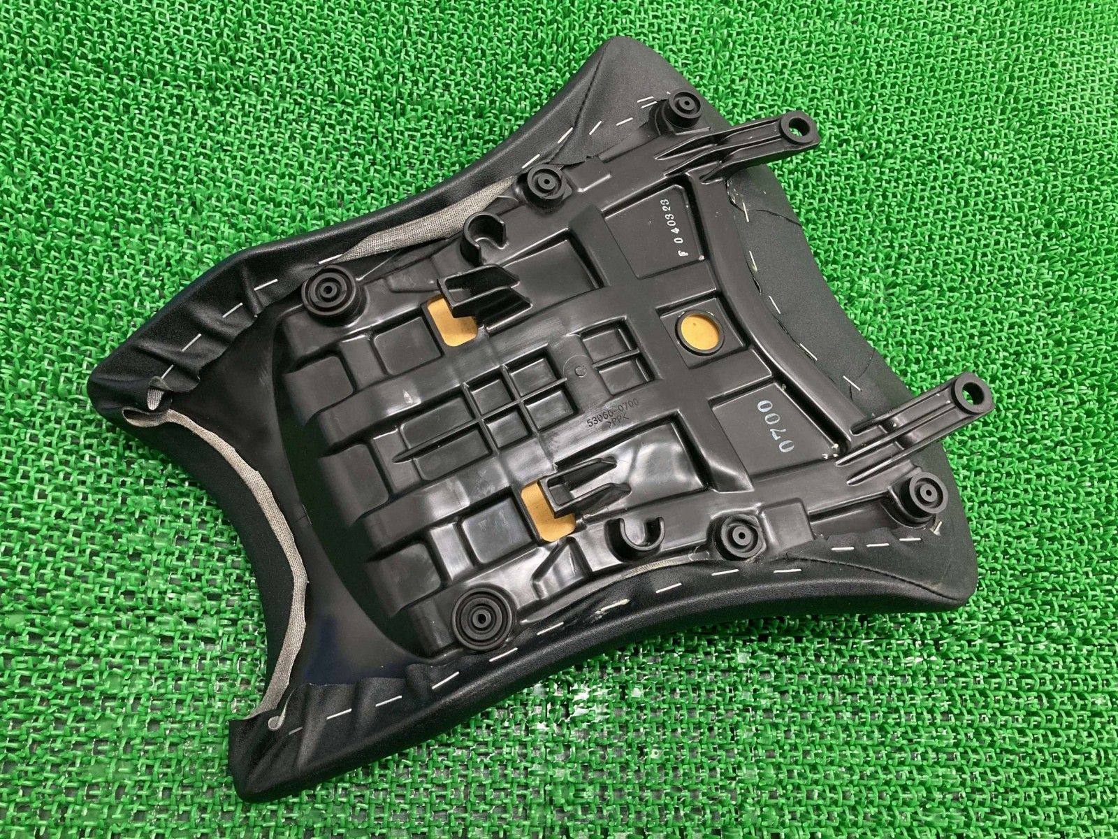 ZX-10R フロントシート 53066-0700 カワサキ 純正 中古 バイク 部品