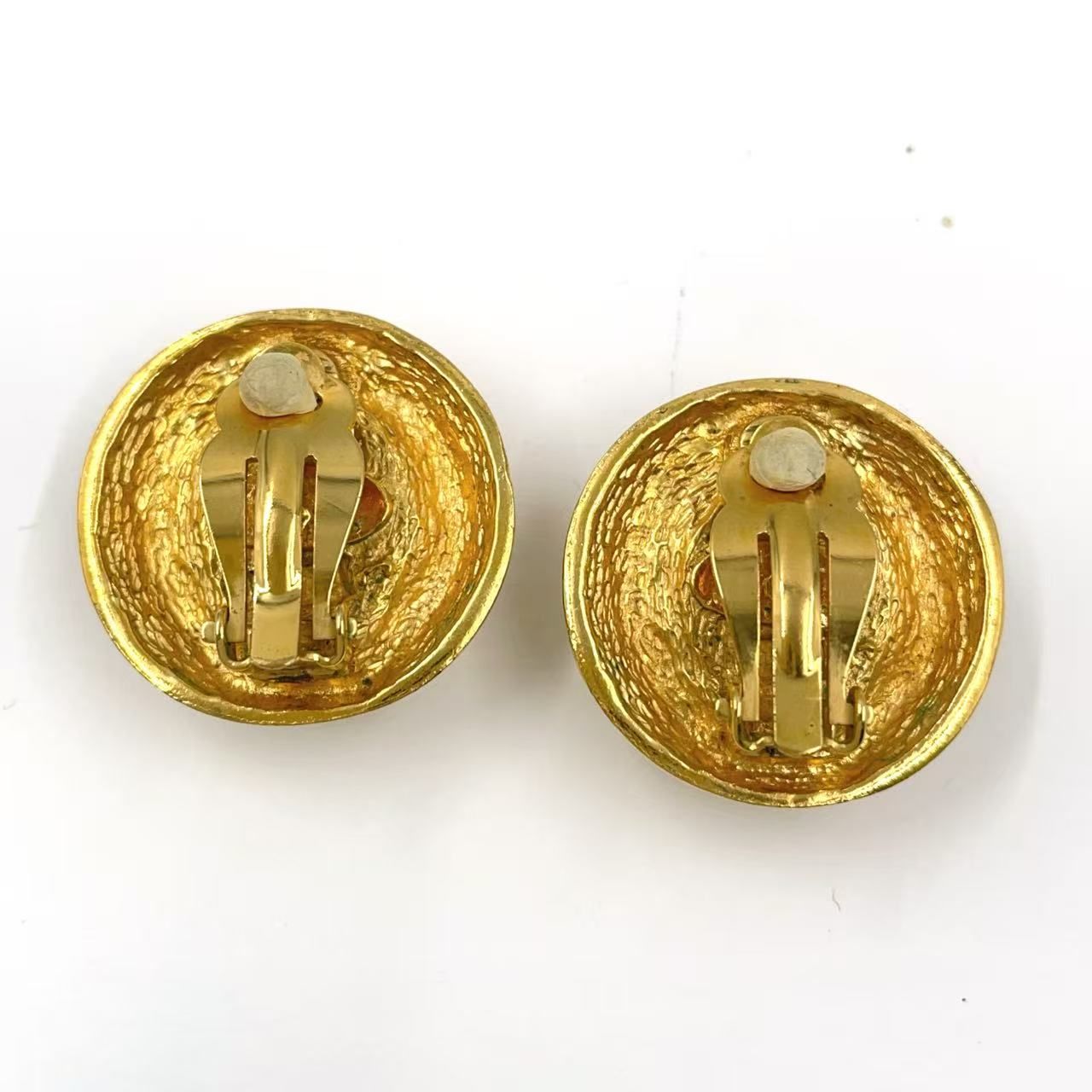 オフホワイト×ゴールド