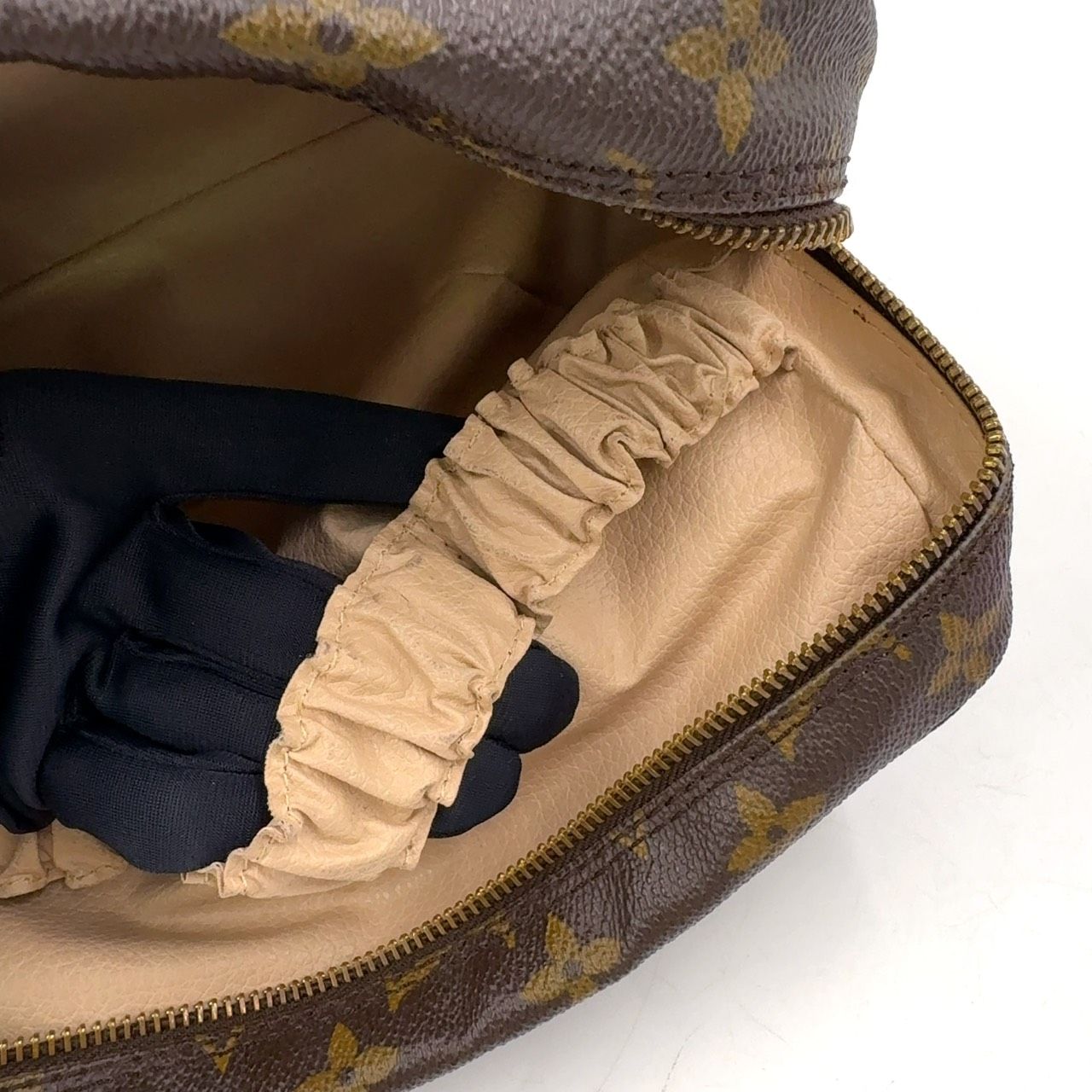  LOUIS VUITTON トゥルース トワレット23 モノグラム PVC ブラウン コスメポーチ ゴールド M 47524 ポーチ バッグ