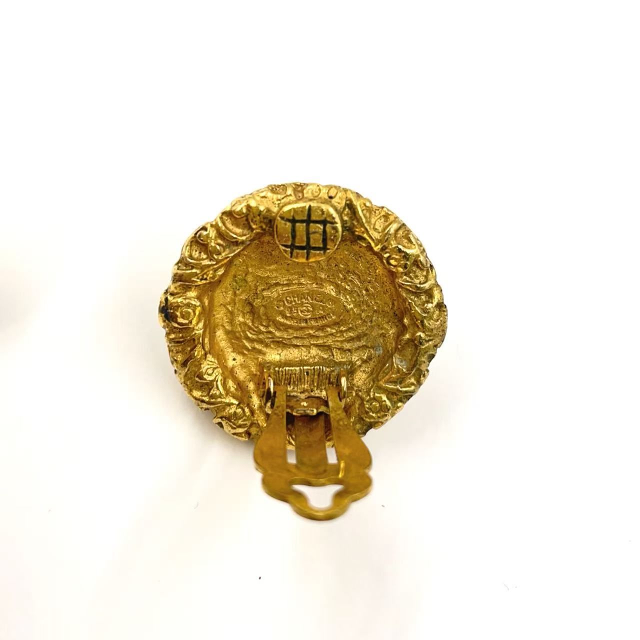 CHANEL フェイクパール メタル×フェイクパール ゴールド×ホワイト イヤリング