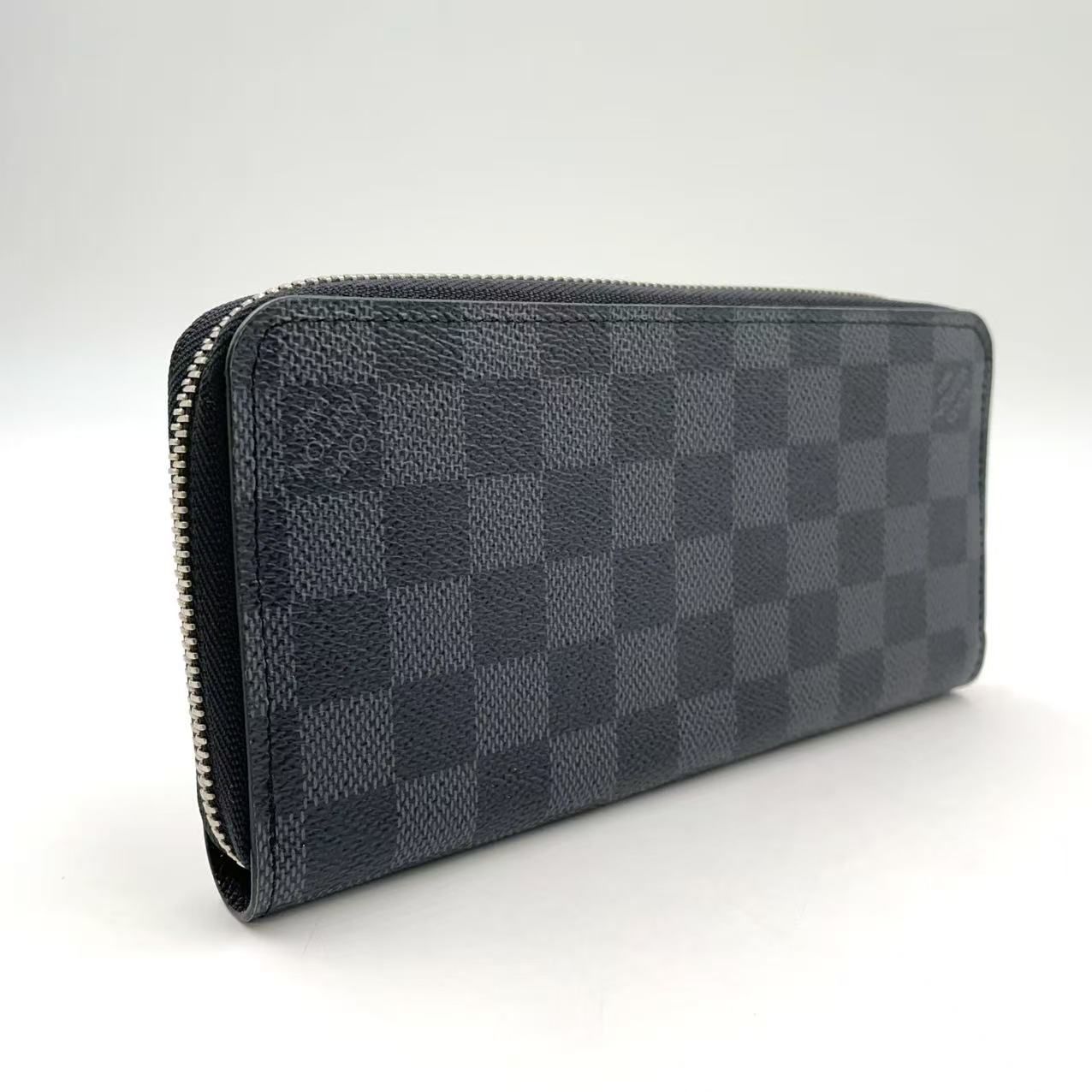 【新型モデル】ルイヴィトン ダミエ グラフィット ジッピーウォレット RFID LOUIS VUITTON ジッピーウォレット・ホリゾンタル ダミエ・グラ