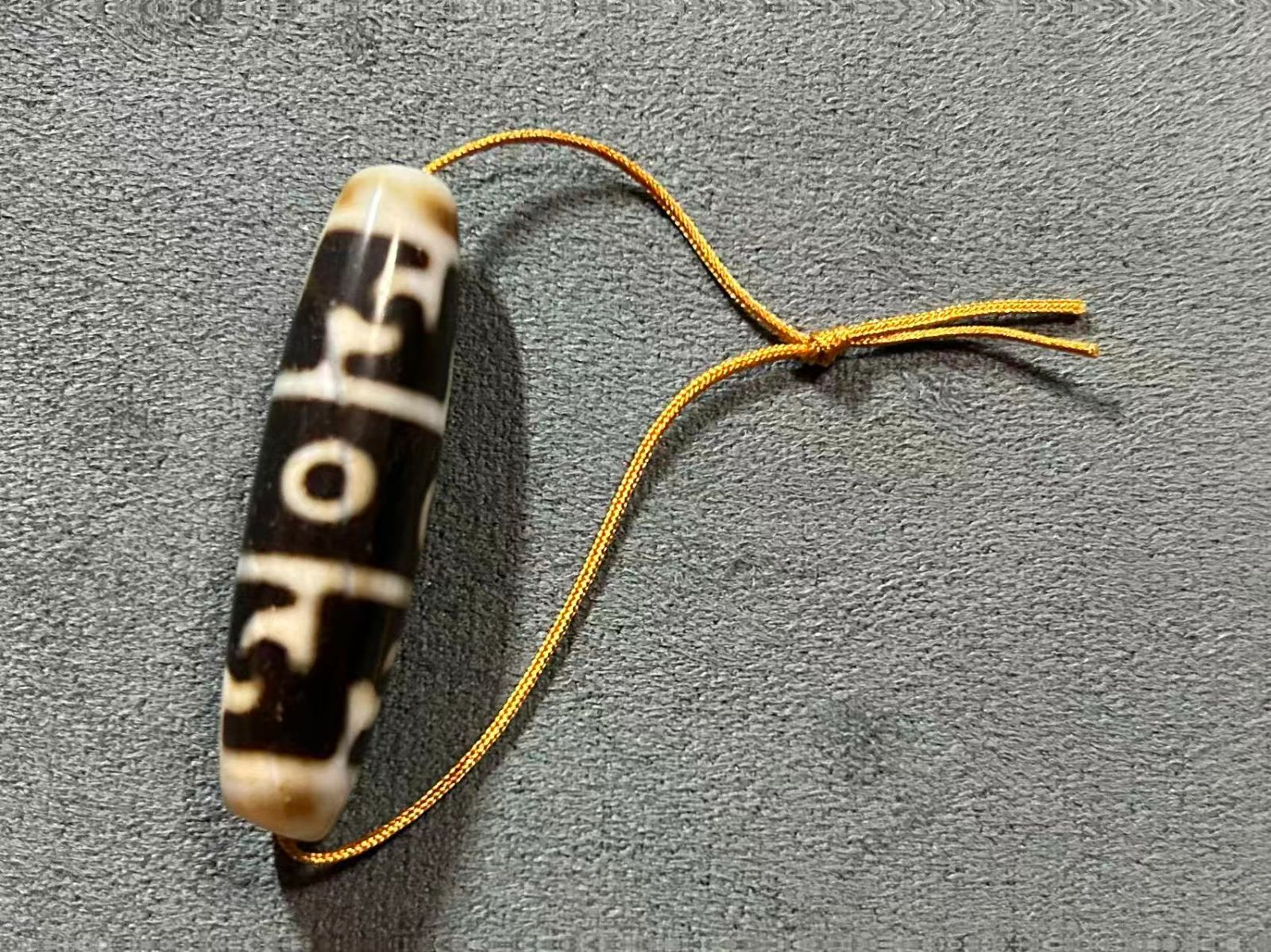 蓮師法器三眼天珠 ／チベット 天珠 dZi ジービーズ 西蔵 - メルカリ