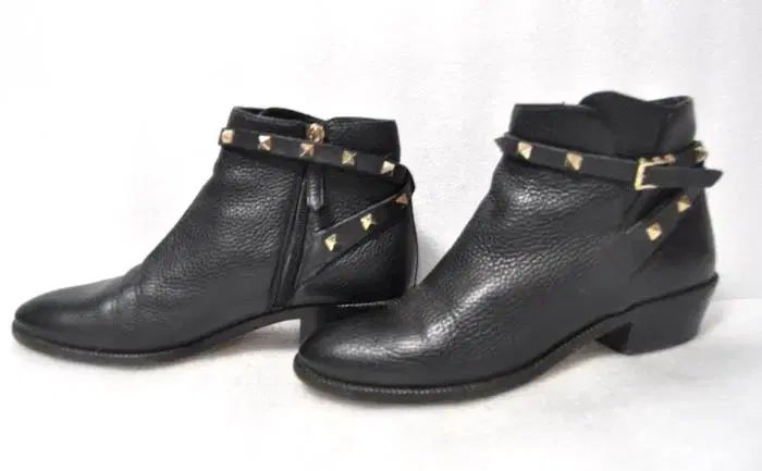 レディースロックスタッズアンクルブーツ サイズ25.0