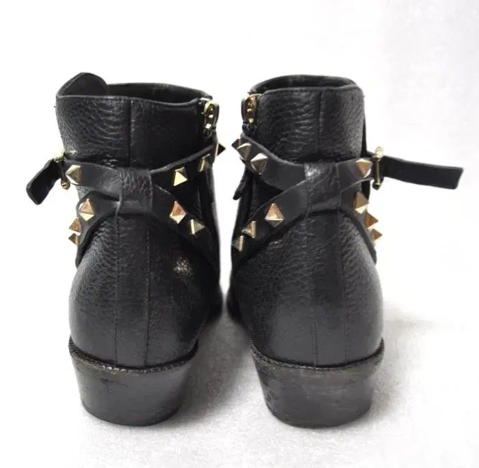 レディースロックスタッズアンクルブーツ サイズ25.0