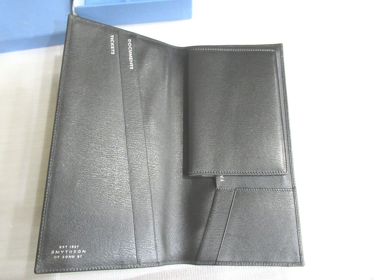 極美品☆Smythson スマイソン レザー パスポートケース ボーディング