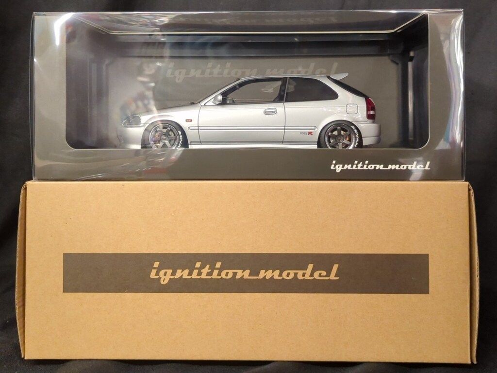 ignition model 1 18 Honda CIVIC EK 9 Type R Silver