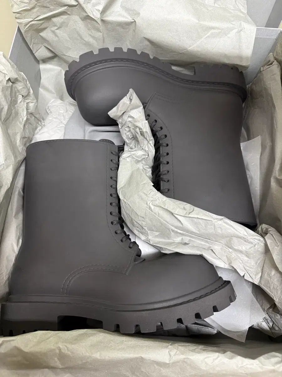 42 バレンシアガ ステロイド ブーツ