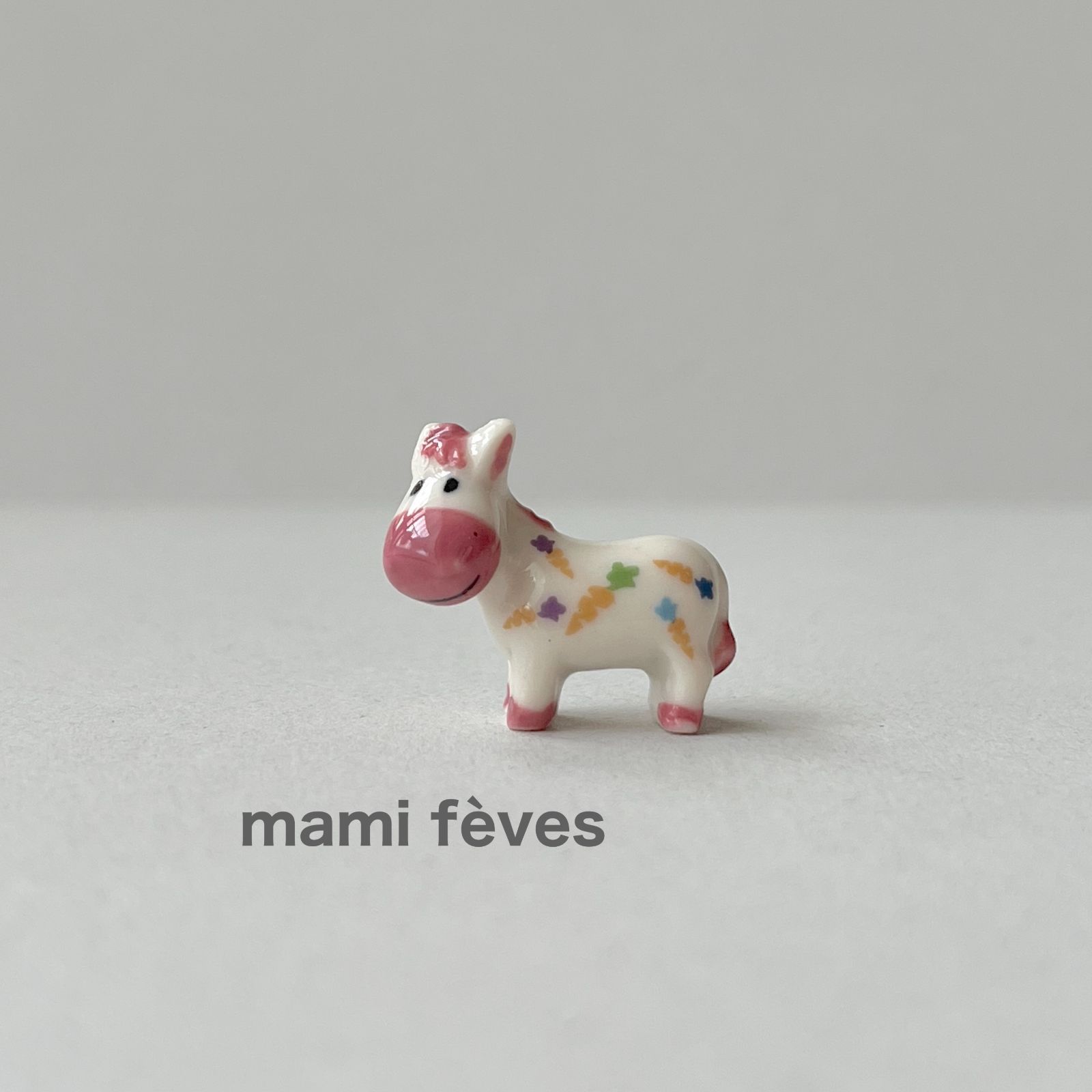 フェーヴ カラフル模様の馬 フランス フェーブ ミニチュア陶器 - メルカリ