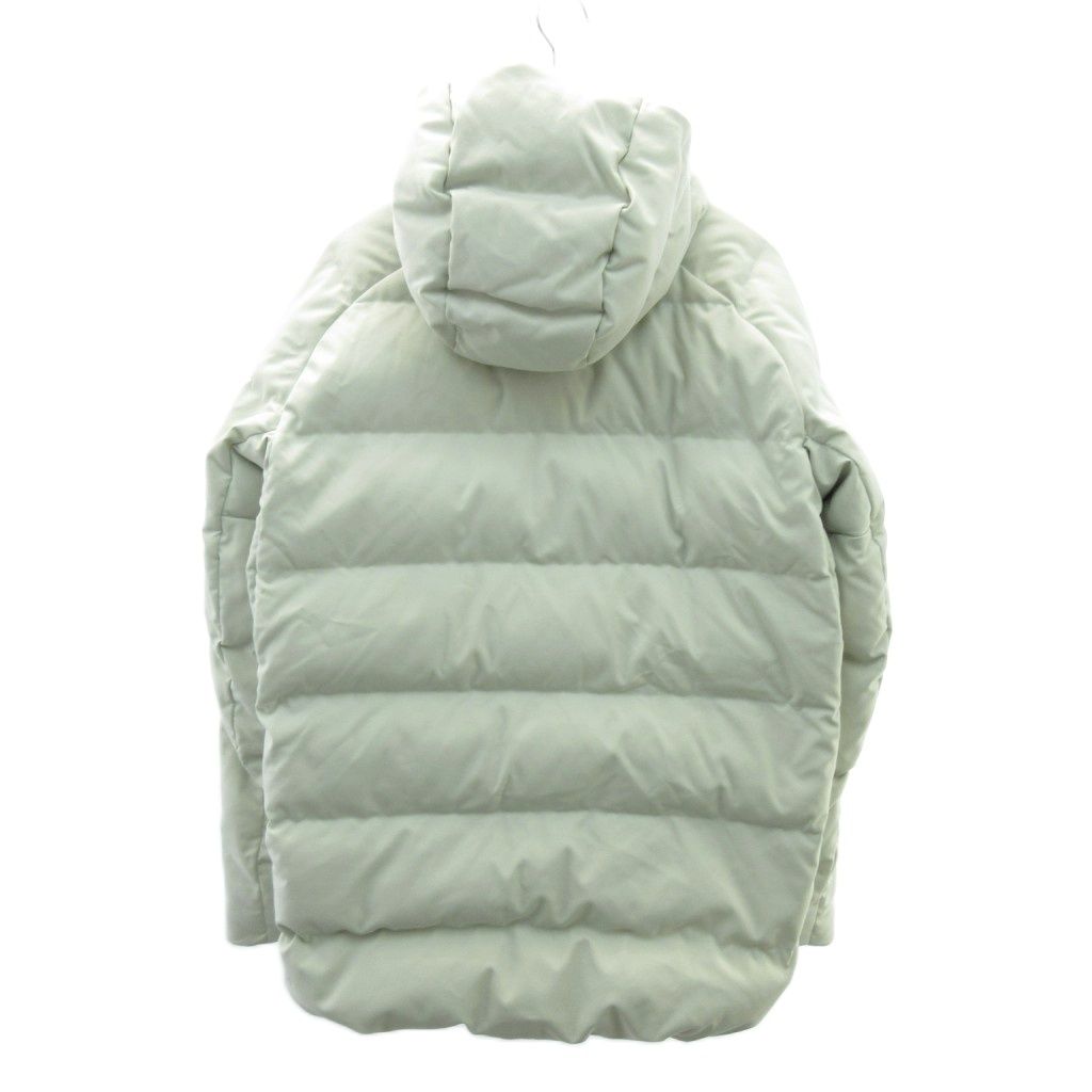 【未使用品】ルルレモン　ジャケット　アウター　白　ホワイト　６ ルルレモン lululemon 美品 ダウンコート ジャケット 白 ホワイト M