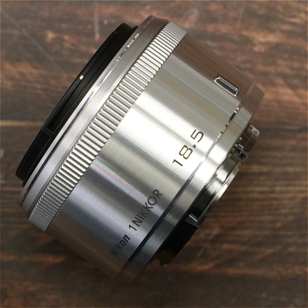 上品 Nikon 1 NIKKOR 18 5 mm F 8 シルバー 6661
