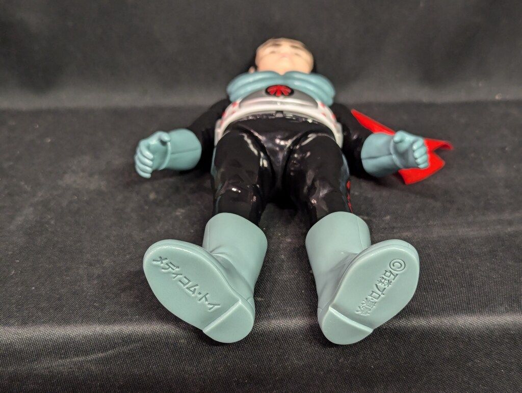 メディコムトイ 製 東映レトロソフビコレクション 仮面ライダー旧1号 ソフビ メディコムトイ 製 東映レトロソフビコレクション 仮面ライダー旧1号