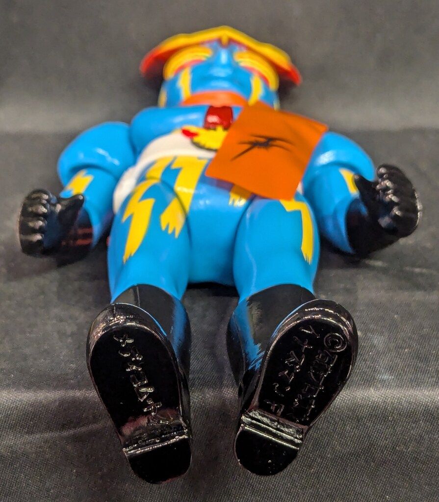 メディコム・トイ 東映レトロソフビコレクション イナズマンF