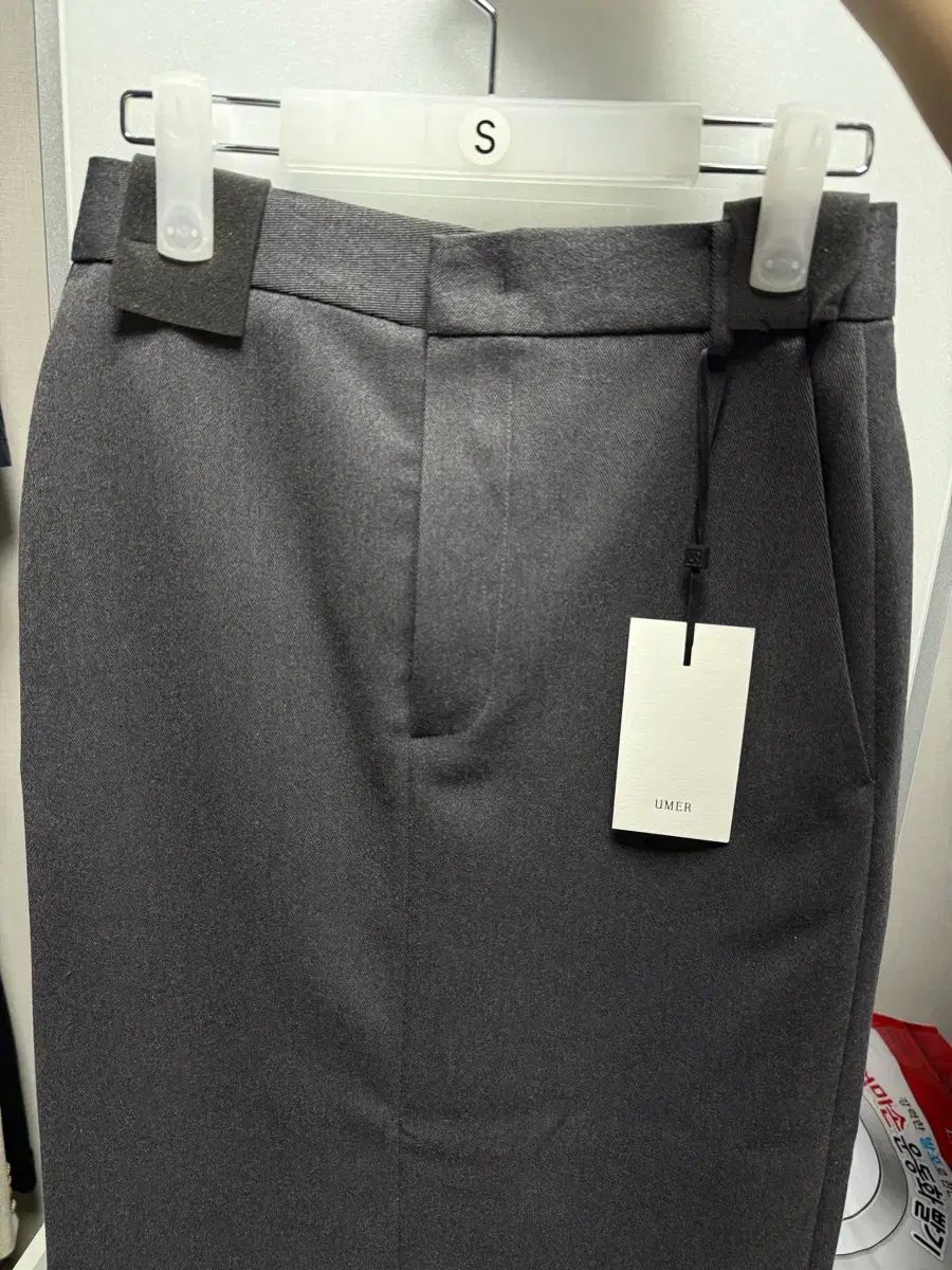 UMER Classic スカート チャコール 1