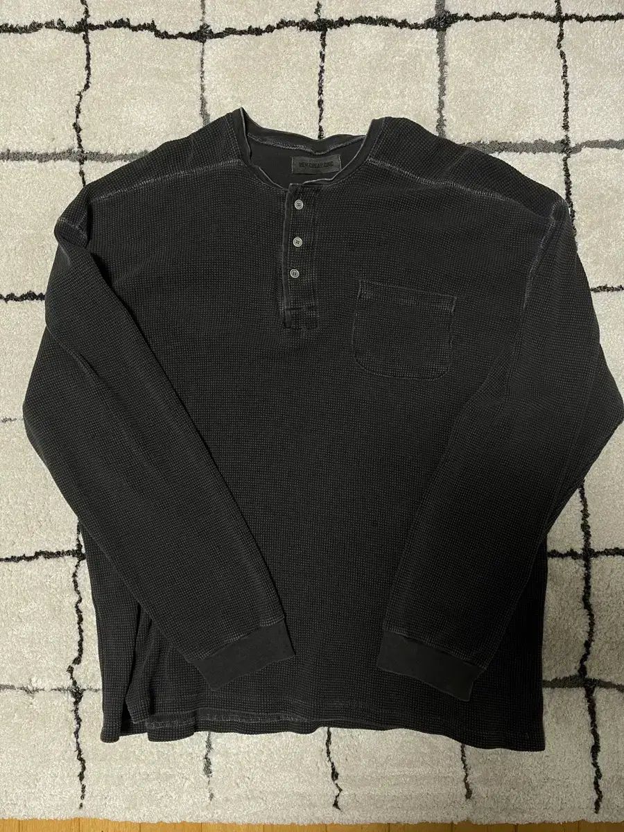 NEWCHEAPCHIC ワッフル ヘンリーネック Tシャツ チャコール