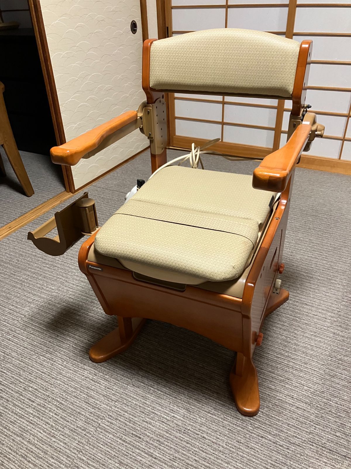 看護・介護用品 ほぼ未使用 Panasonic 家具調トイレ 座楽アウポット