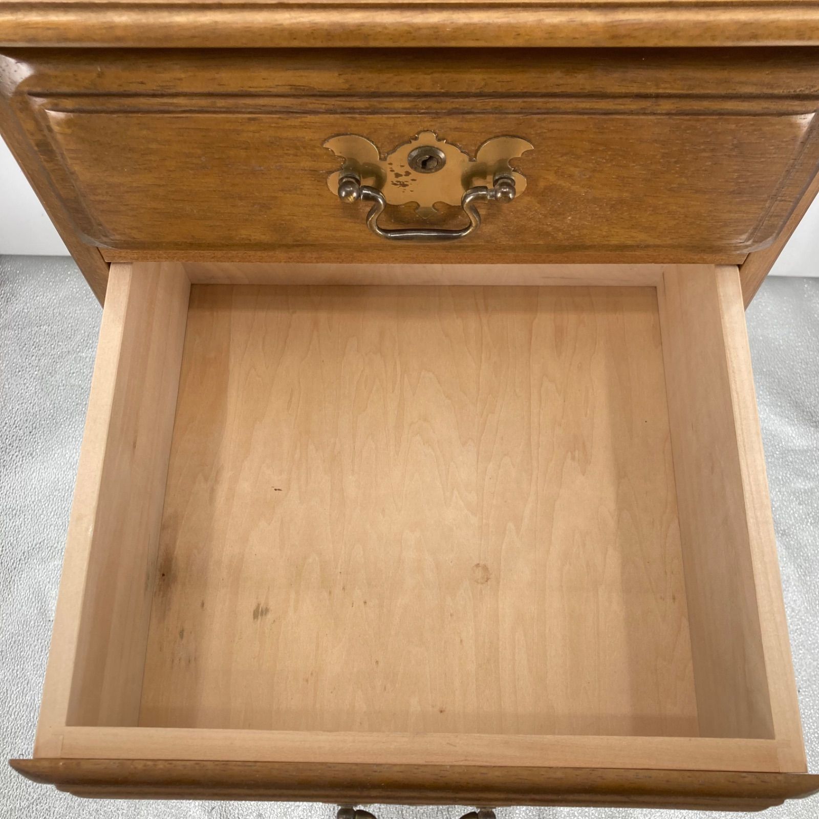 ※値引き※カリモク キャビネット チェスト　電話台　レトロ　アンティーク 値引き※カリモク キャビネット チェスト 電話台 レトロ アンティーク