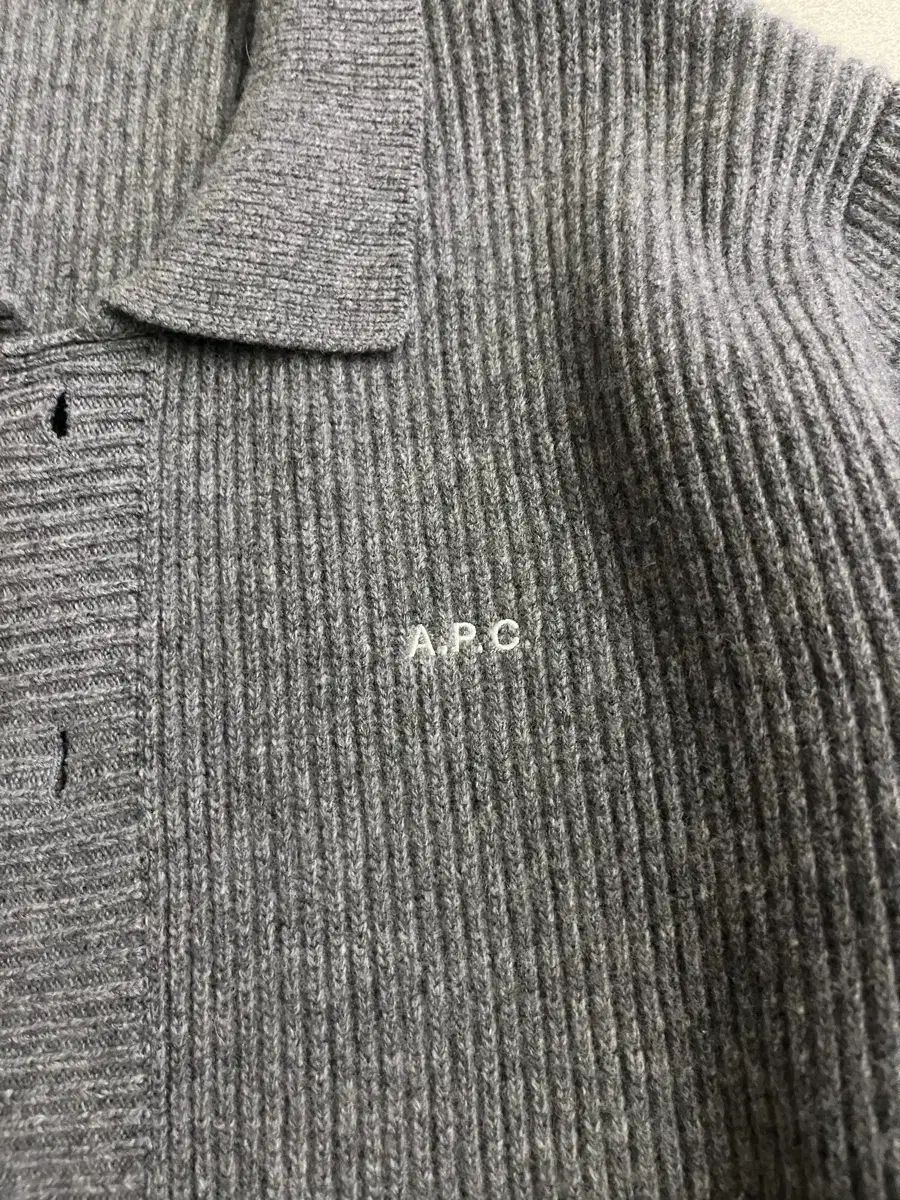 A P C ウール ロゴ グレー カーディガン | A.P.C. グレー SUZY⁄JPS 