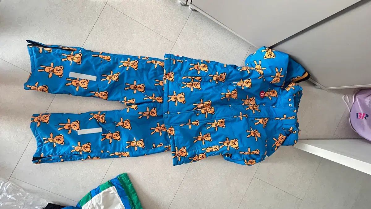 ベベデピノ スキーウェア