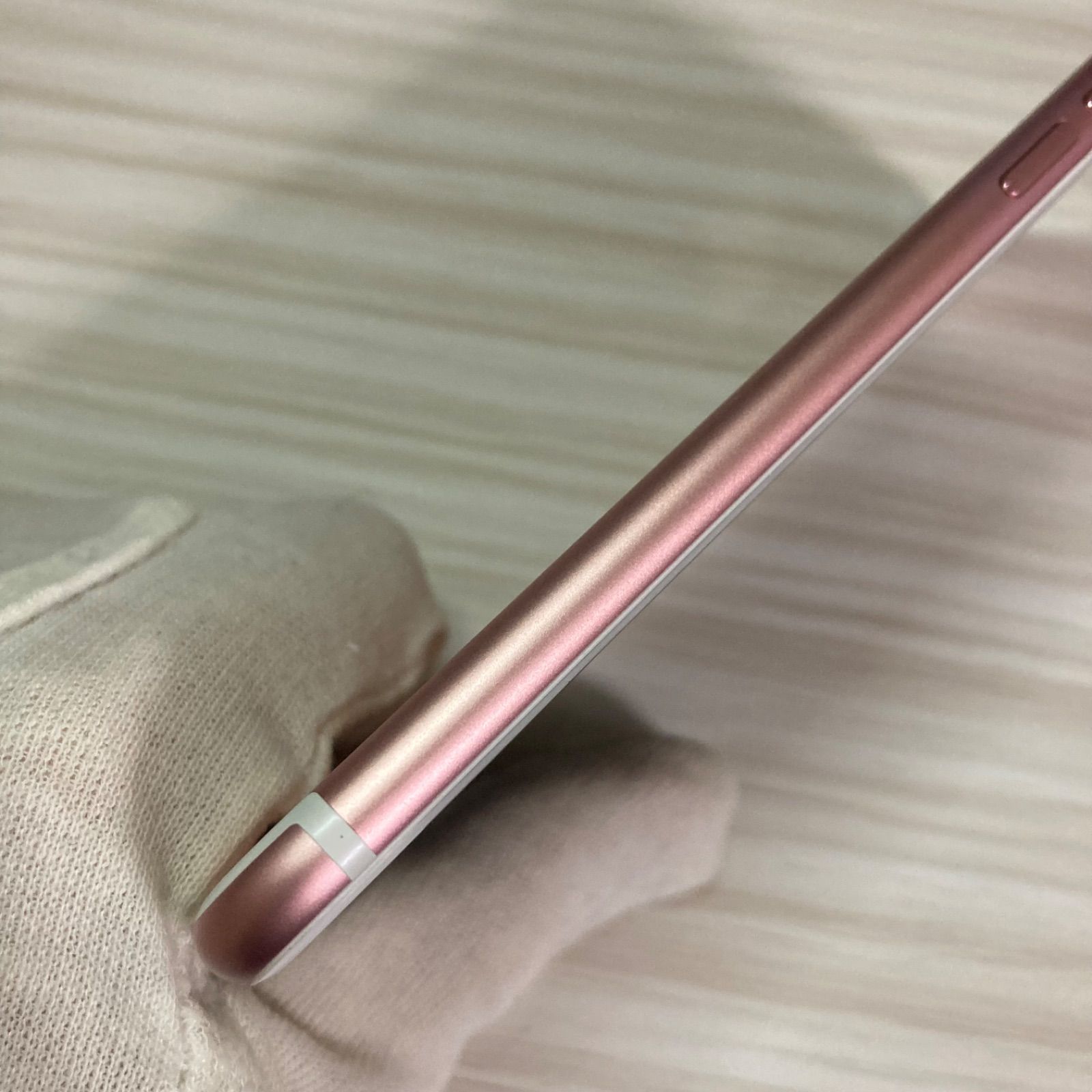 ムスビー｜美品 Iphone 7 32GB GB SIMフリー バッテリー93% 5443 