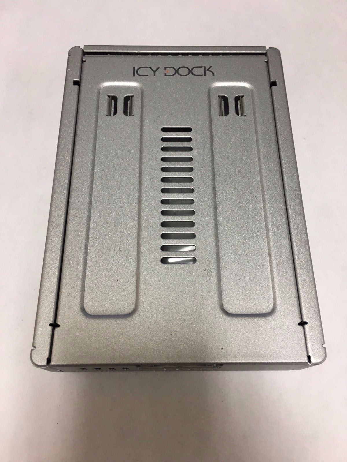 1年保証 再生品 Icy Dock MB 982 IP 1 S Full Metal 2 5 in to 3 SAS HDD SSD Converter