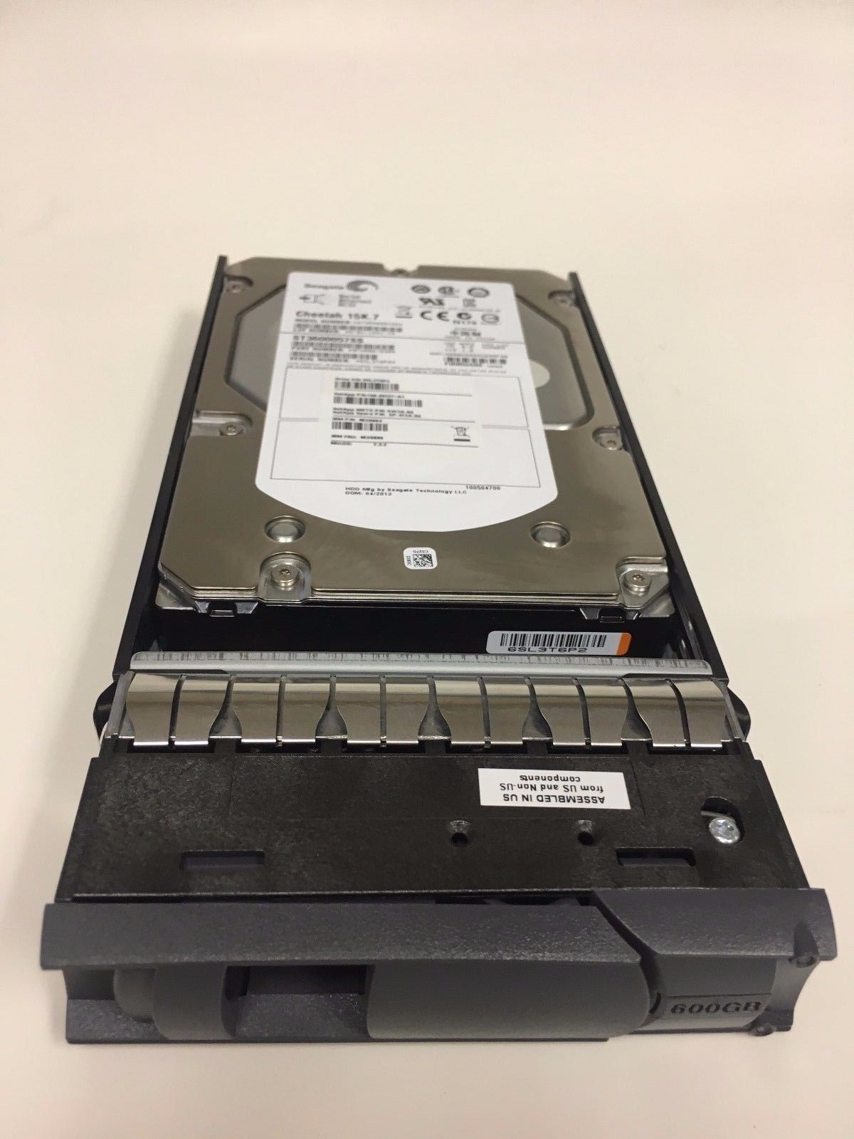 1年保証 再生品 IBM 46 X 0884 600 GB 15 K RPM 6 G 3.5 SAS Hard Drive 0886 W TRAY