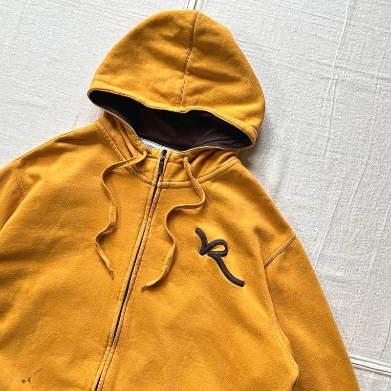 ★ROCA WEAR ロカウェア★タンクトップ★金色スタッズロゴ★海外Bガール ☆ROCA WEAR ロカウェア☆タンクトップ☆金色スタッズロゴ☆海外B