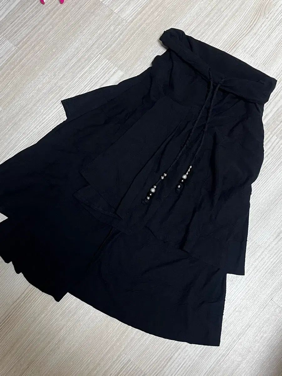 HUG YOUR SKIN ハグユアースキン フ ミディ スカート ブラック