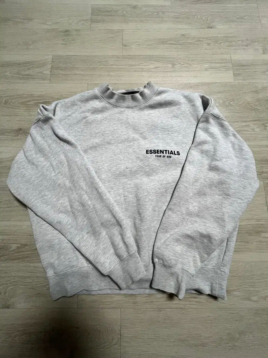 FEAR OF GOD フィアオブゴッド ESSENTIALS エッセンシャルズ スウェット