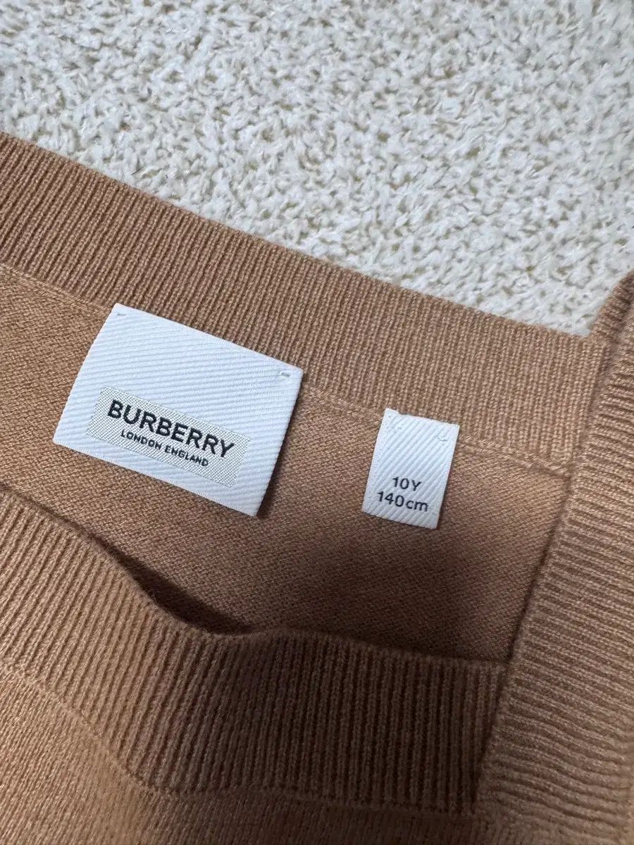 バーバリーキッズ バーバリーチルドレン カシミア ニット 10 y