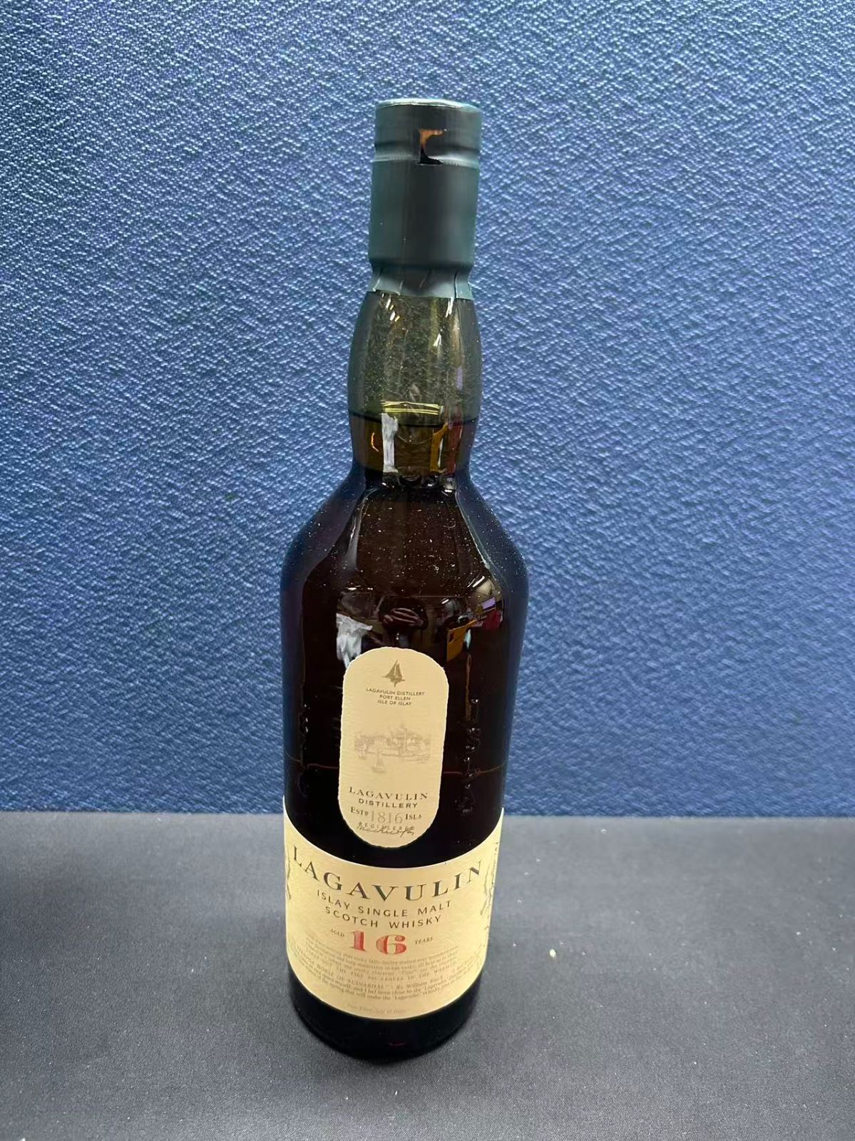 ○ラガヴーリン 16年 箱入り モルト [ ウイスキー イギリス 700ml ○ラガヴーリン 16年 箱入り モルト [ ウイスキー イギリス 700ml