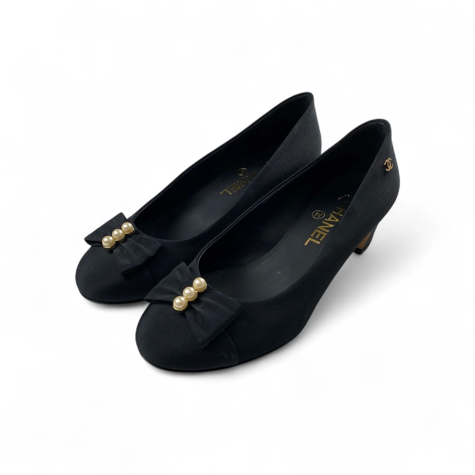 2016年 ラガーフェルド期 CHANEL シャネル 三連パール リボン ココマーク パンプス カール SIZE 36 1 2 C 約23 5 cm