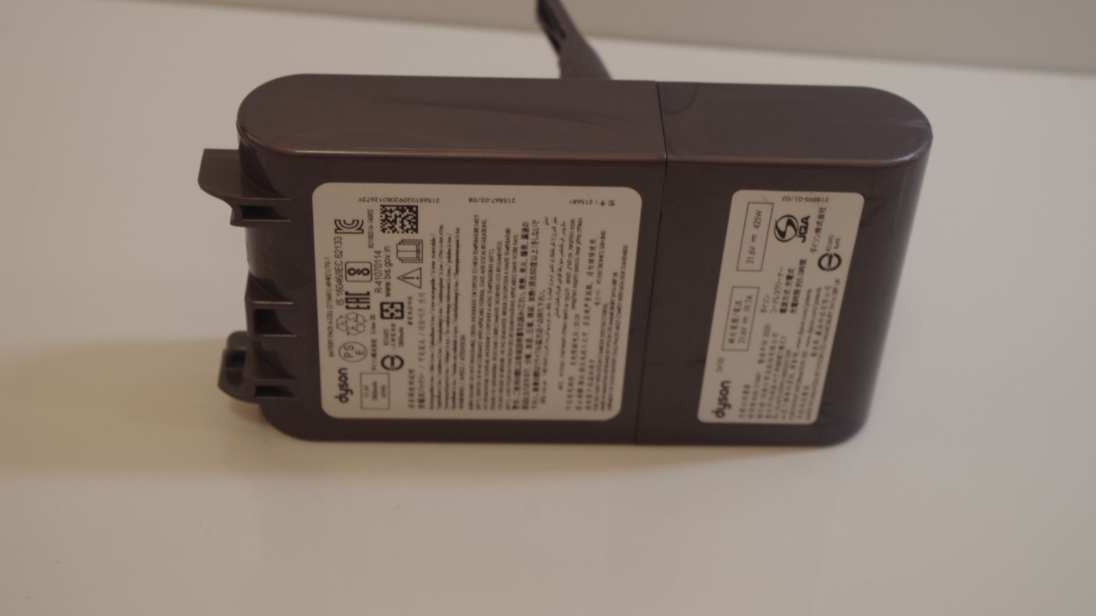 A3927 Dyson 純正 バッテリー SV10（V8/V10対応）21.6V - メルカリ