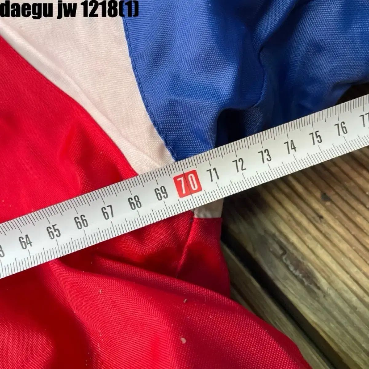 ウィンドブレーカー フーディー