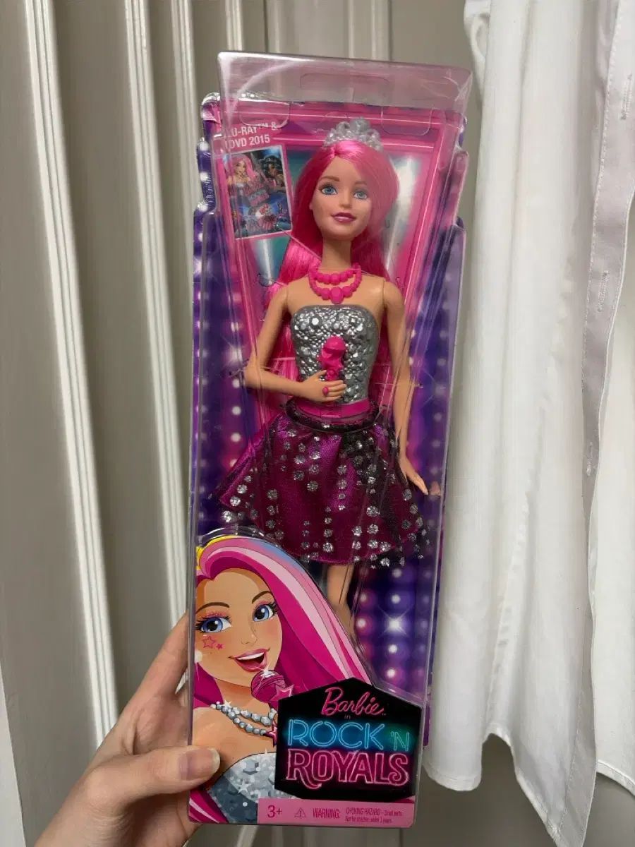 バービー ロックアンドロイヤルズ ぬいぐるみ