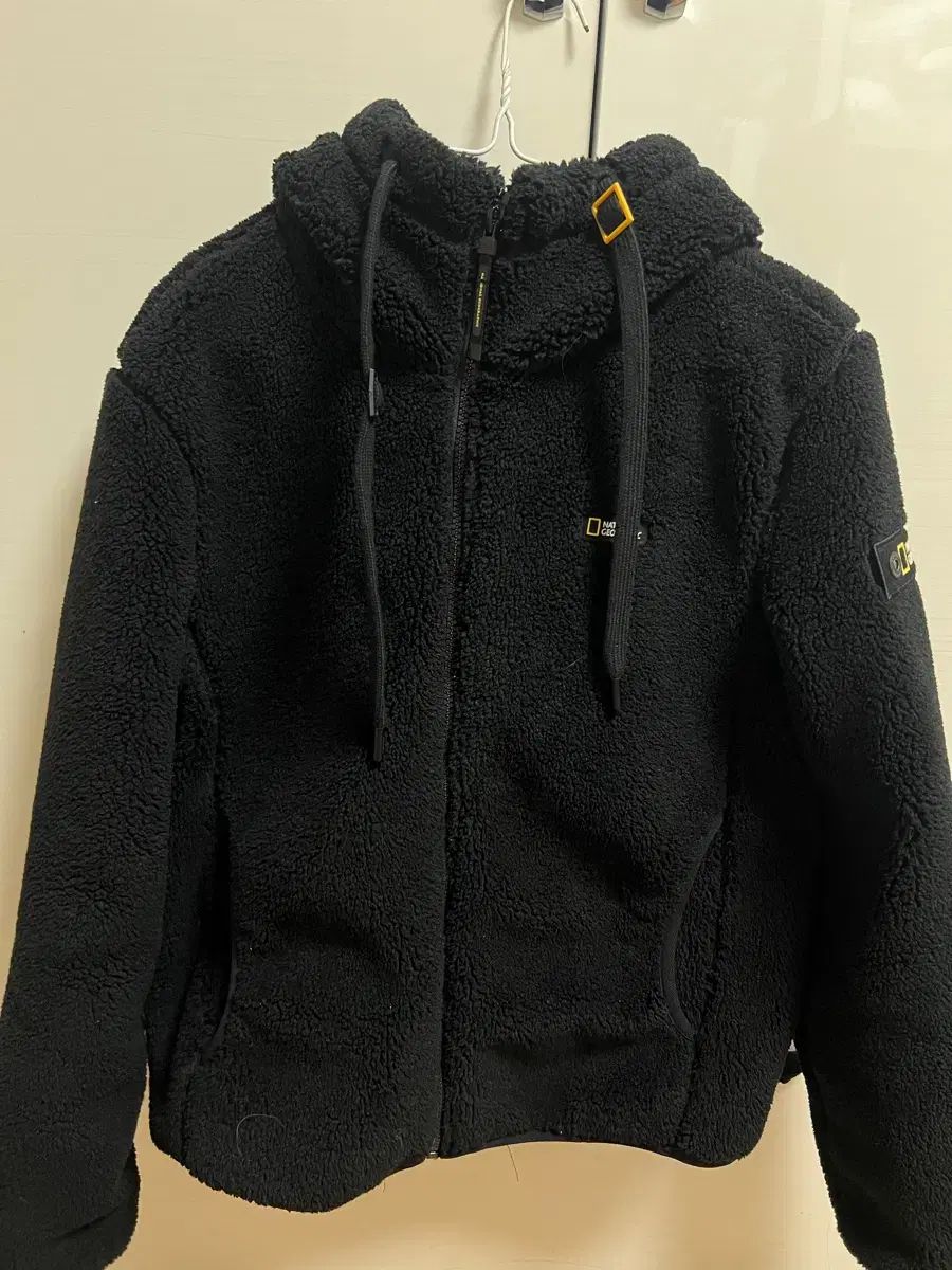 ナショナルジオグラフィック 黒 ボア フリース s