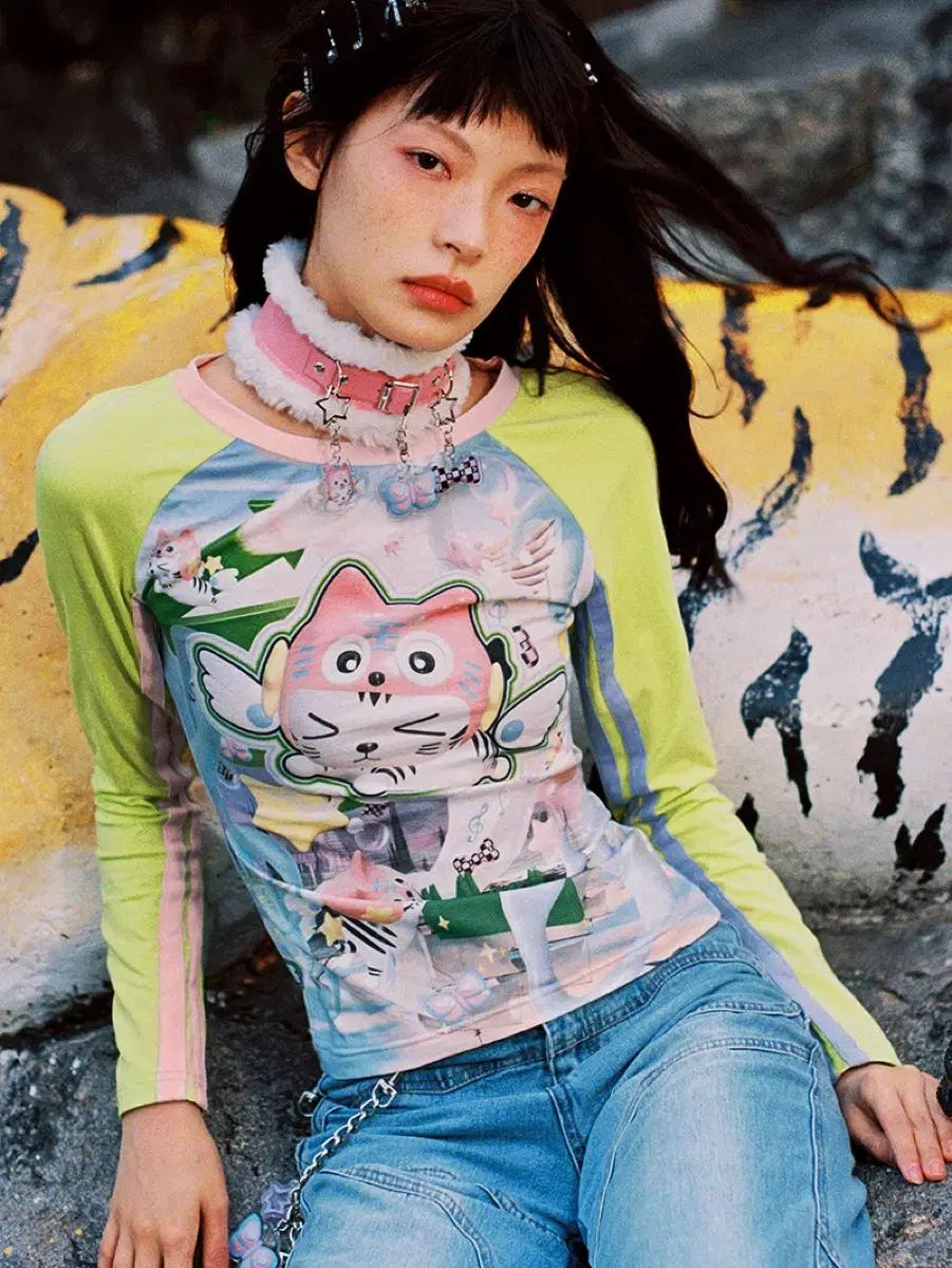 ピアス NewJeans ニュージーンズ ニュジ Tシャツ s ギャル