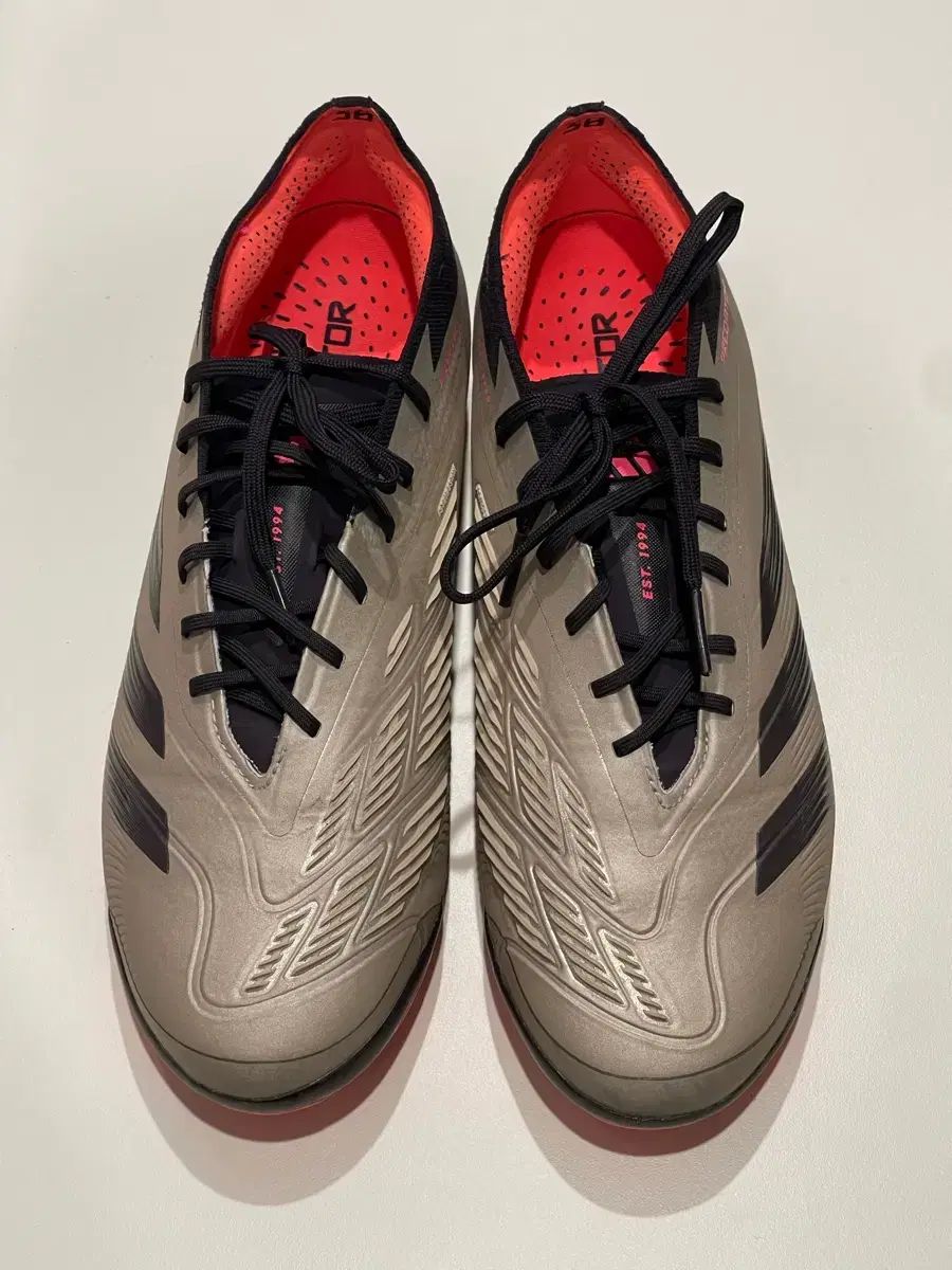 アディダス プレデター エリート 2g3g 265 - メルカリ