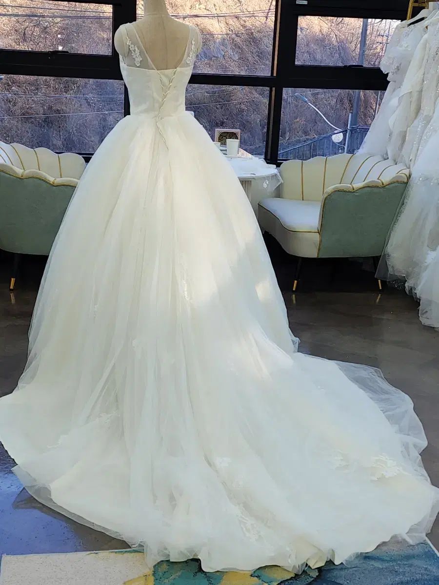 ハイクオリティウェディングドレス