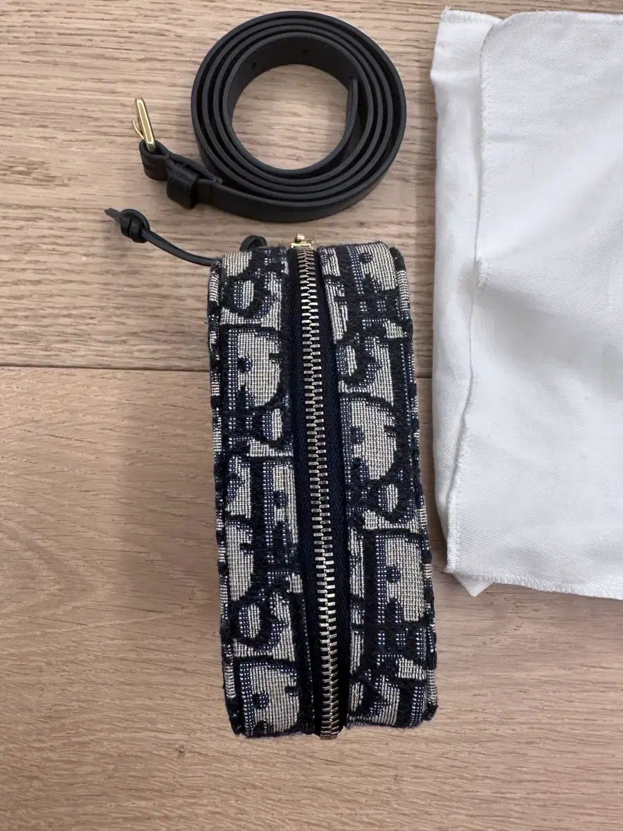 ディオール オブリーク