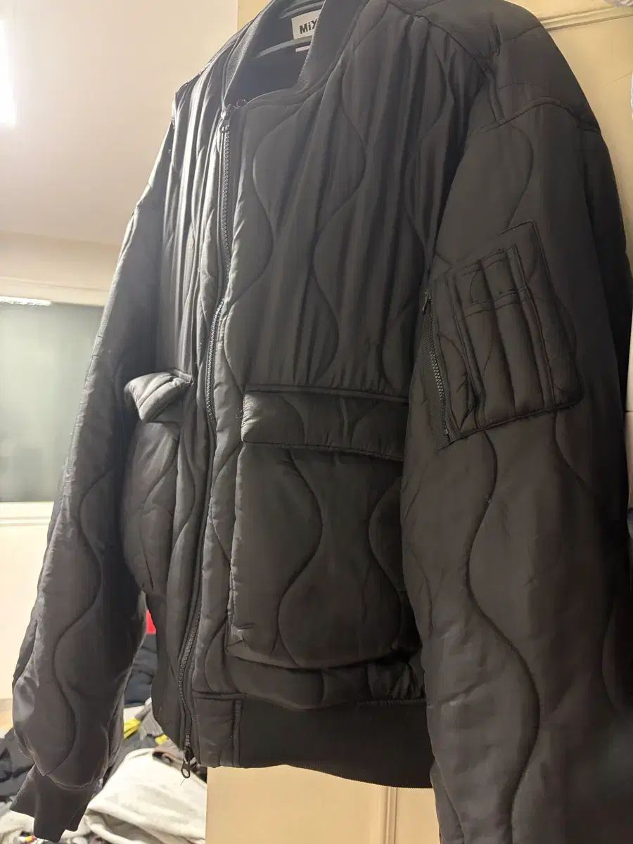 黒色 キルティング ブルゾン ジャケット