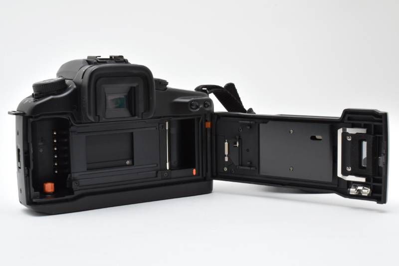 実用品】Canon キャノン EOS7 EYE CONTROL ボディ フィルム一眼カメラ