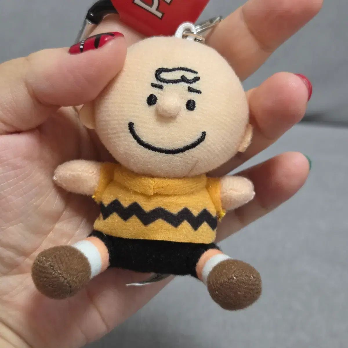 スヌーピー チャーリー・ブラウン キーホルダー - メルカリ