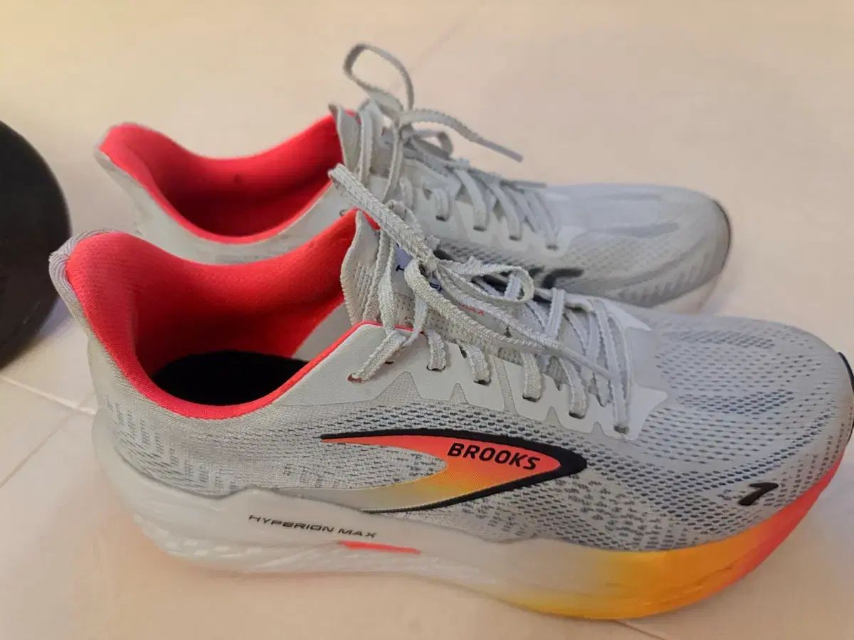 ブルックス ハイペリオン マックス2 280