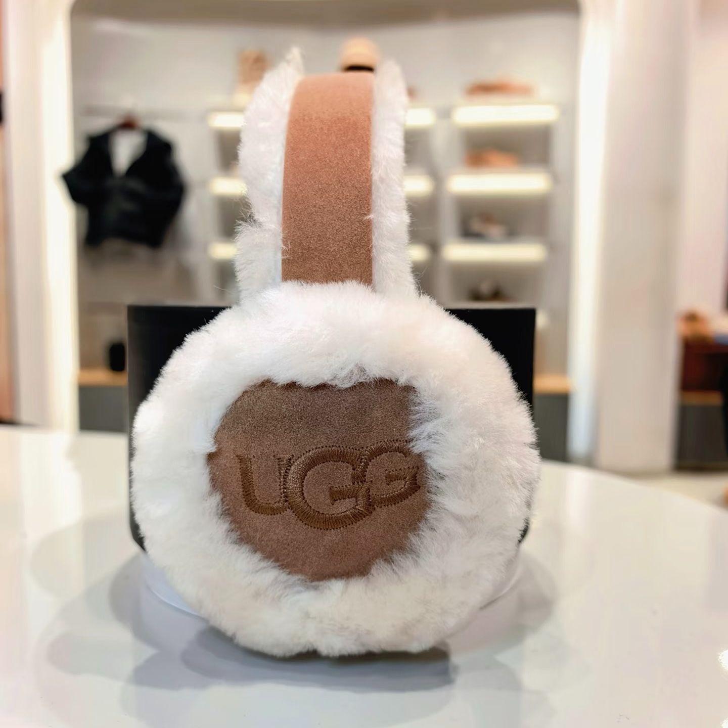 アグ UGG イヤーマフラー イヤマフ 耳あて シープスキン イヤー