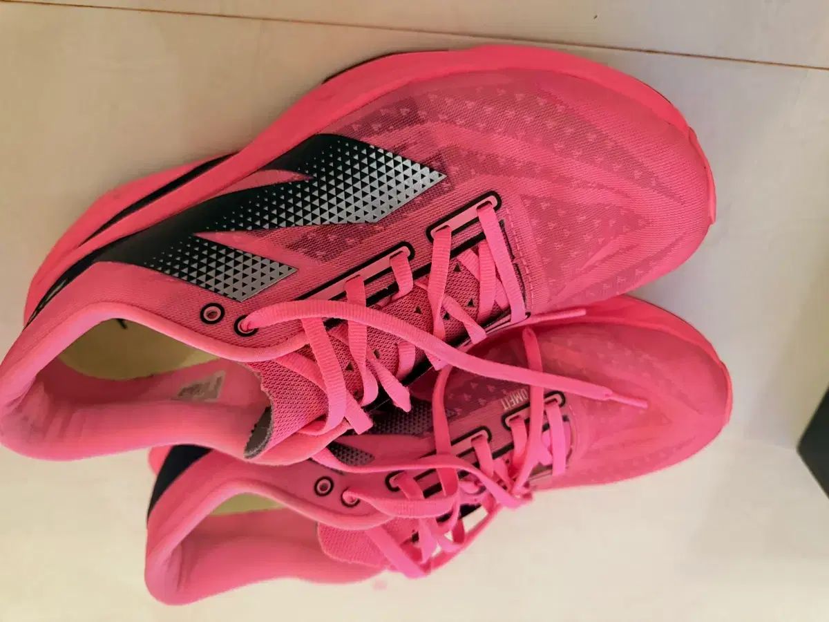 ニュー ンス レベル V 4 ピンク 280 D