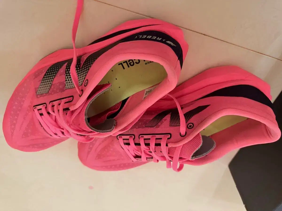 ニュー ンス レベル V 4 ピンク 280 D